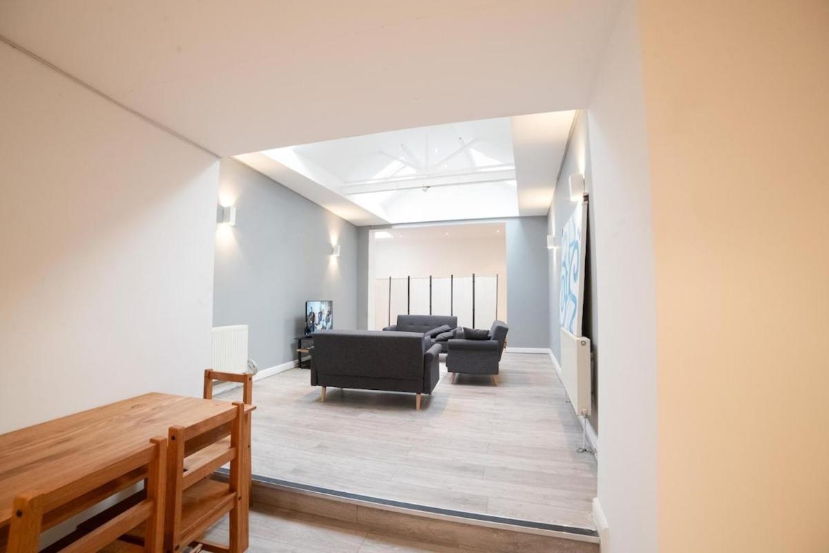 Stunning Split-level In Heart Of Fulham Appartement