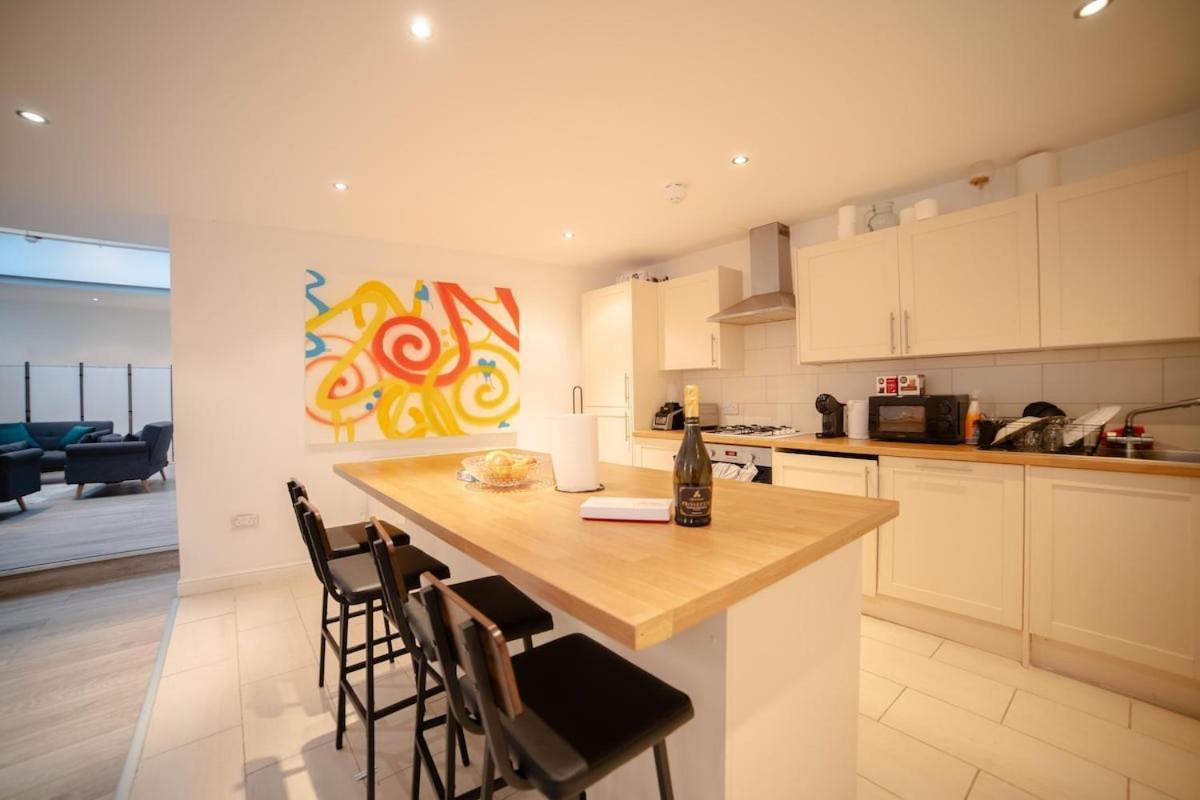 Stunning Split-level In Heart Of Fulham Appartement