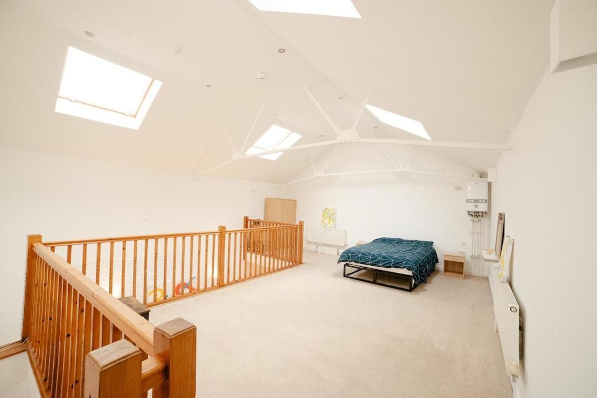 Stunning Split-level In Heart Of Fulham Appartement